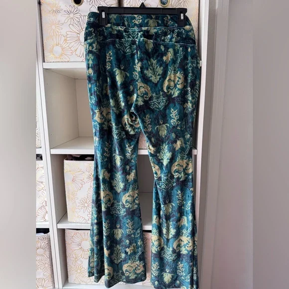Free People Floral Stretch Pants in Emerald Green and Gold - Picture 2 of 3